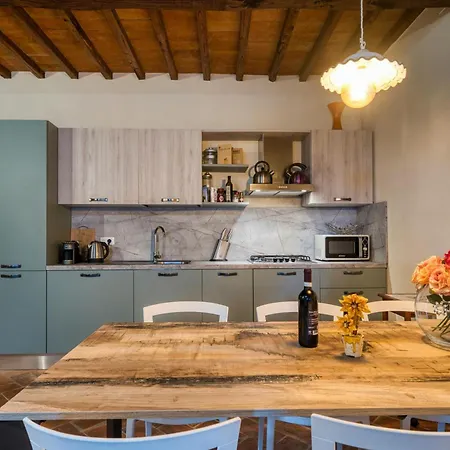 Apartment Sweet Hills